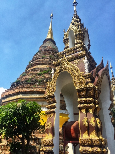Wat Saen Muang Ma Luang